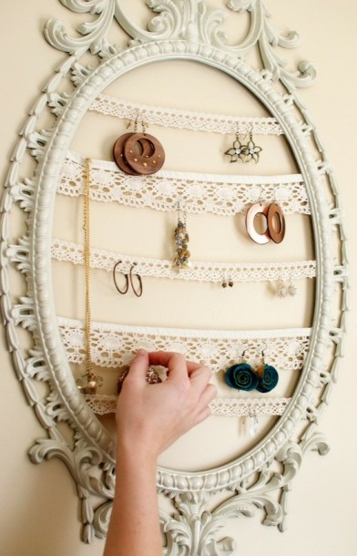 Jewelry+Display+Repurposed+Painted+Frame