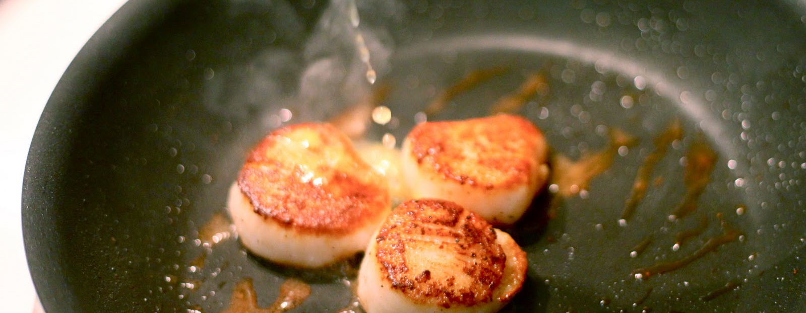 Seared Scallops with Cilantro Tomatillo Chutney & Fennel Carrot Salad – $3.80